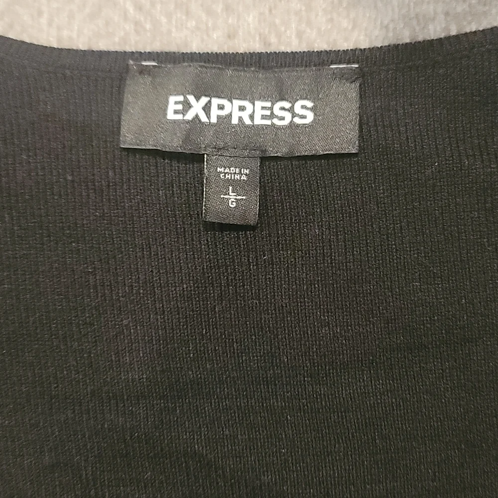 Express Rib V-neck Sweater - Picture 3 of 5